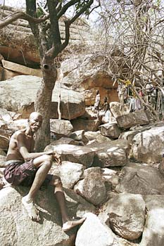 08-26 path to tongo shrine.jpg